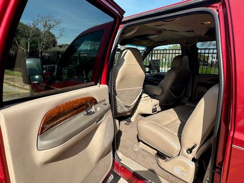 Used 2000 Ford Excursion Limited image 14