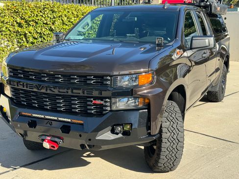 Used 2019 Chevrolet Silverado 1500 Custom Trail Boss w/ Custom Convenience Package image 12