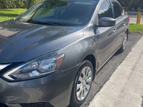 Used 2017 Nissan Sentra S image 13