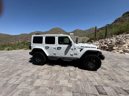 Used 2023 Jeep Wrangler Unlimited Rubicon 392 w/ Xtreme Recon 35" Tire Package AWD/4WD image 28
