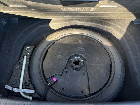 Used 2017 Volkswagen GTI SE image 14