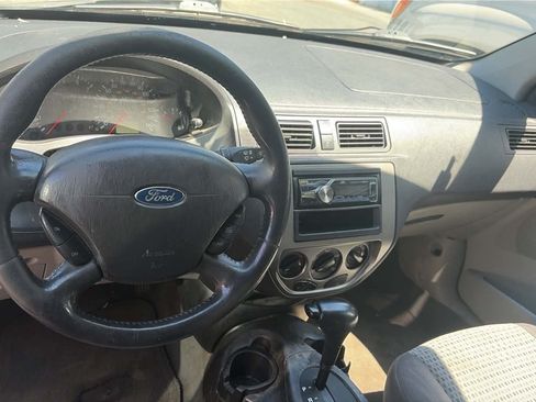 Used 2007 Ford Focus SES FWD image 13