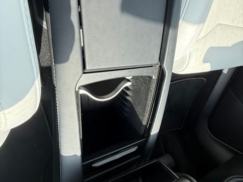 Used 2019 Tesla Model S Long Range image 11