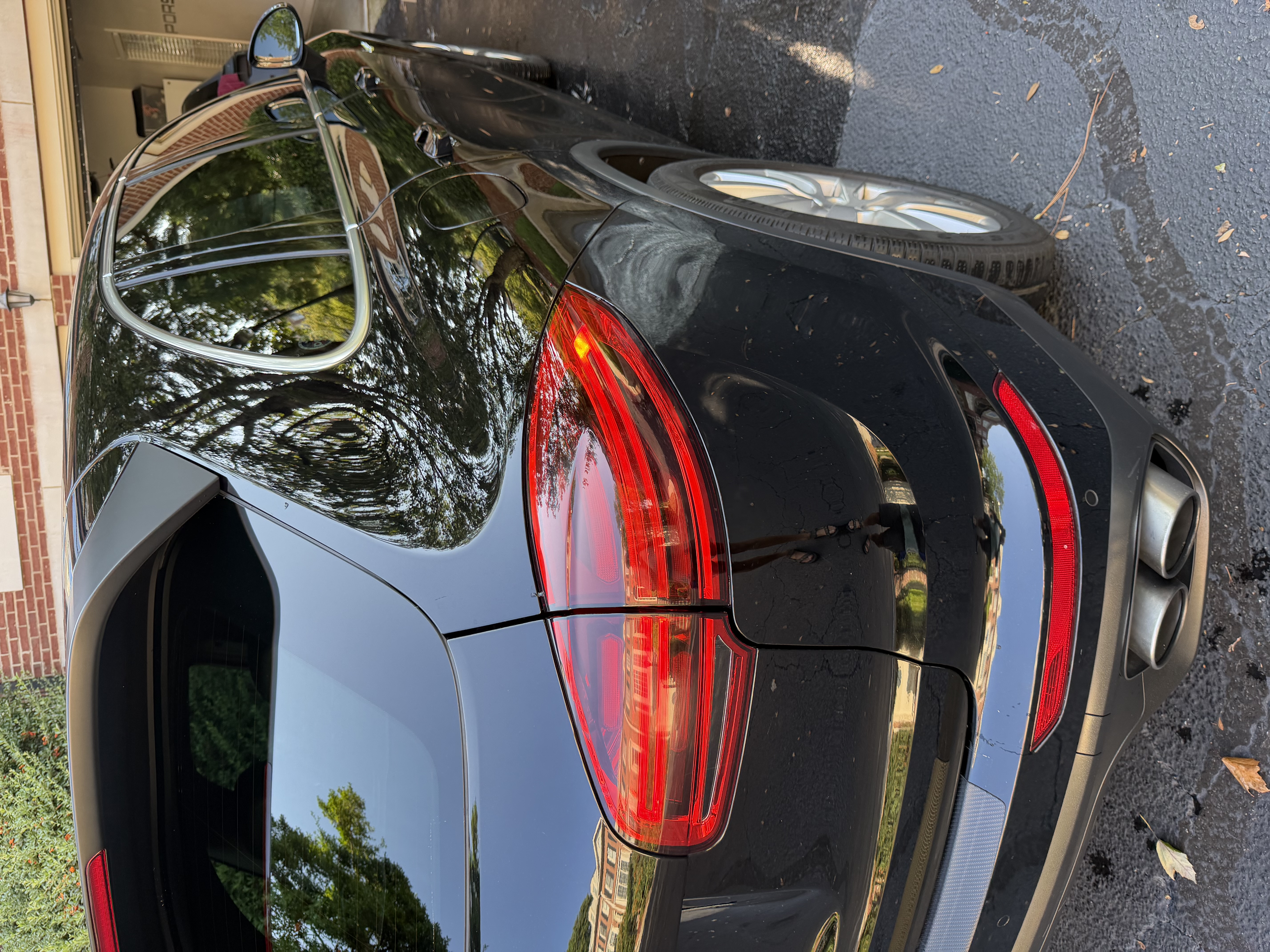 Used 2016 Porsche Cayenne S AWD/4WD image 19