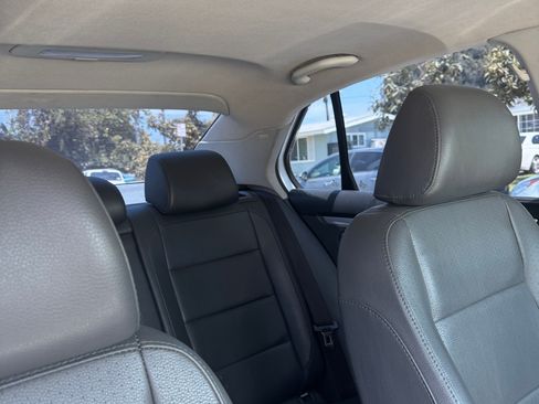 Used 2008 Volkswagen Jetta SE FWD image 13