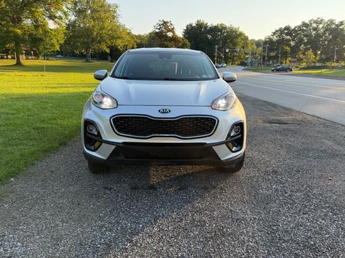 Used 2022 Kia Sportage LX AWD/4WD image 5