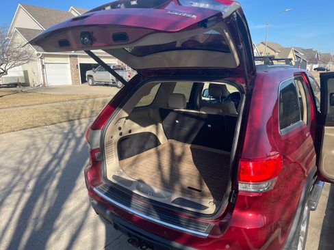 Used 2014 Jeep Grand Cherokee Limited image 9