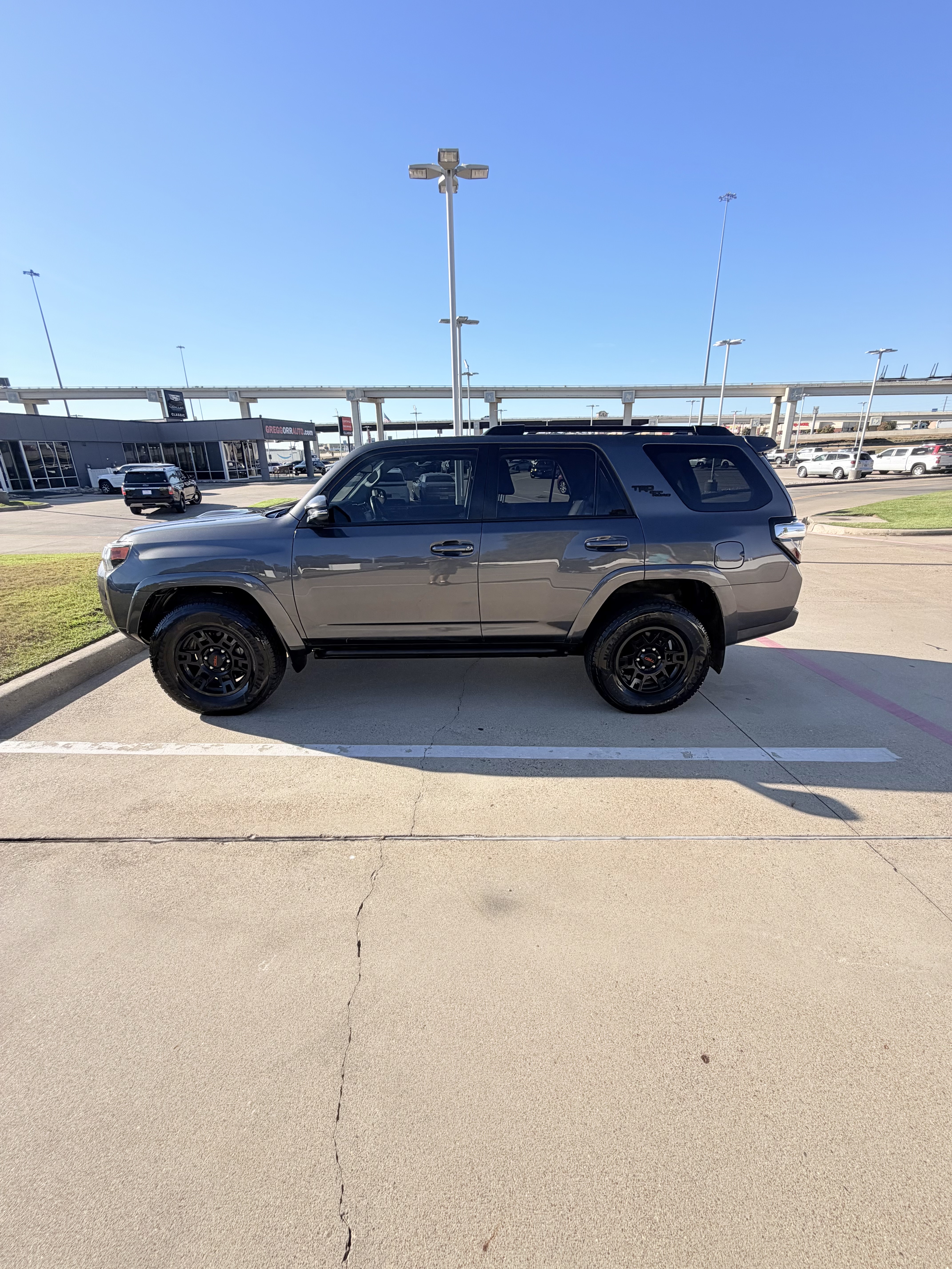 Used 2023 Toyota 4Runner TRD Off-Road Premium w/ Off Road Premium Plus Package AWD/4WD image 1