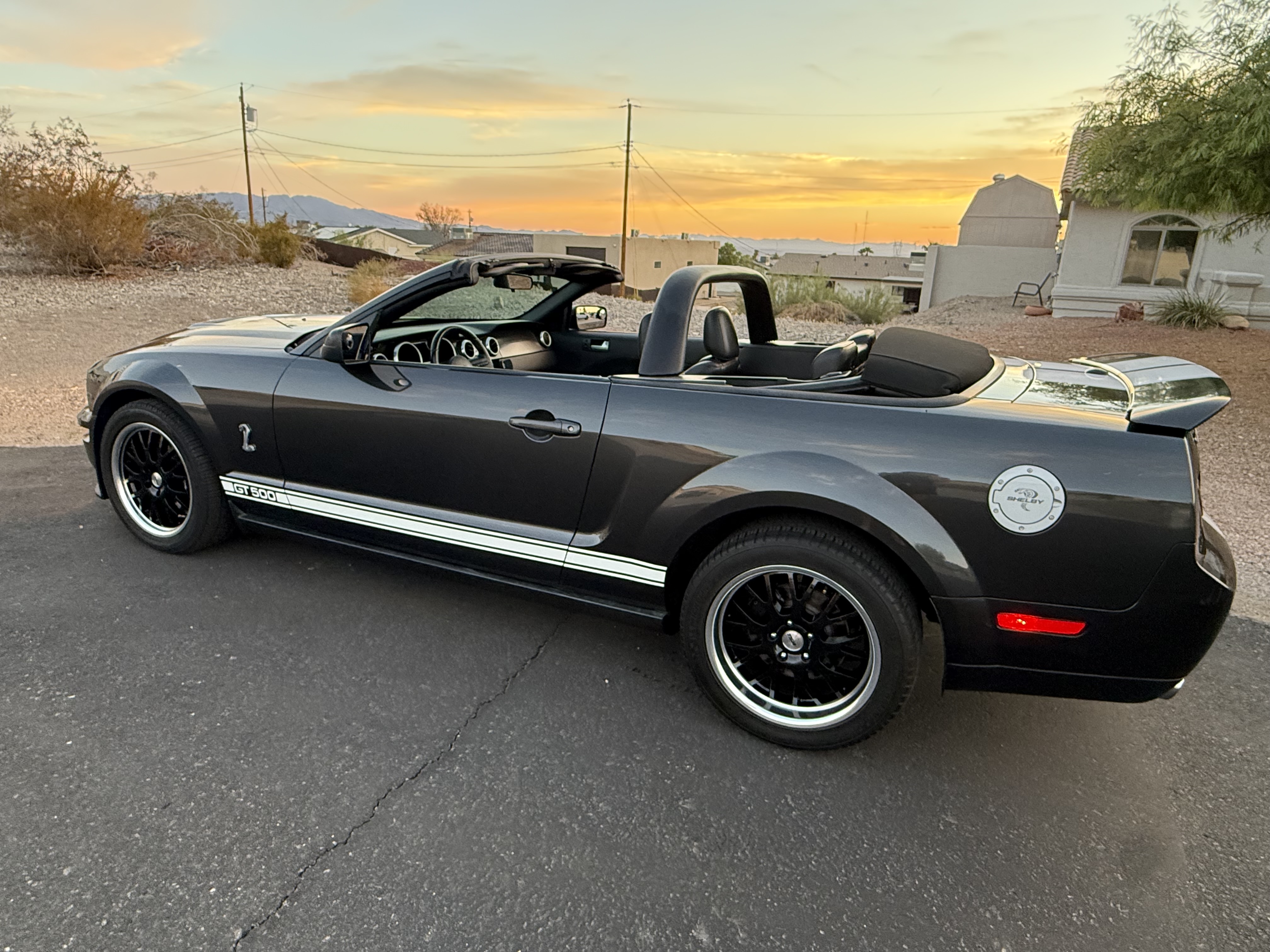 Used 2009 Ford Mustang Shelby GT500 RWD image 9