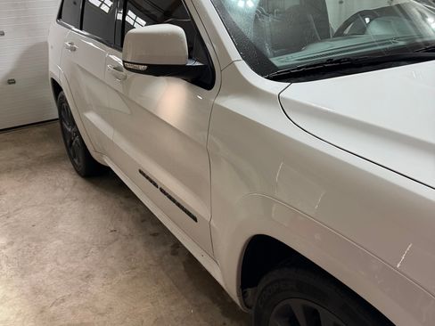 Used 2018 Jeep Grand Cherokee High Altitude AWD/4WD image 18