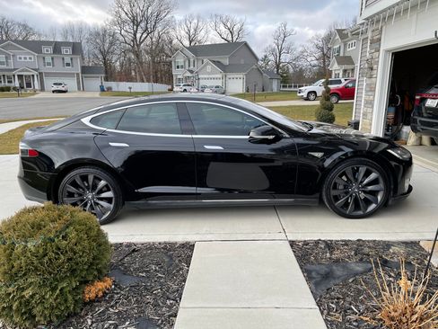 Used 2014 Tesla Model S 60 image 6
