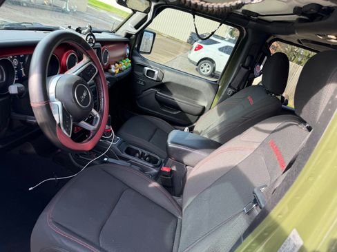 Used 2020 Jeep Wrangler Unlimited Rubicon w/ Cold Weather Group image 5