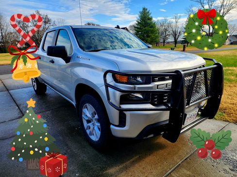 Used 2020 Chevrolet Silverado 1500 Custom image 1