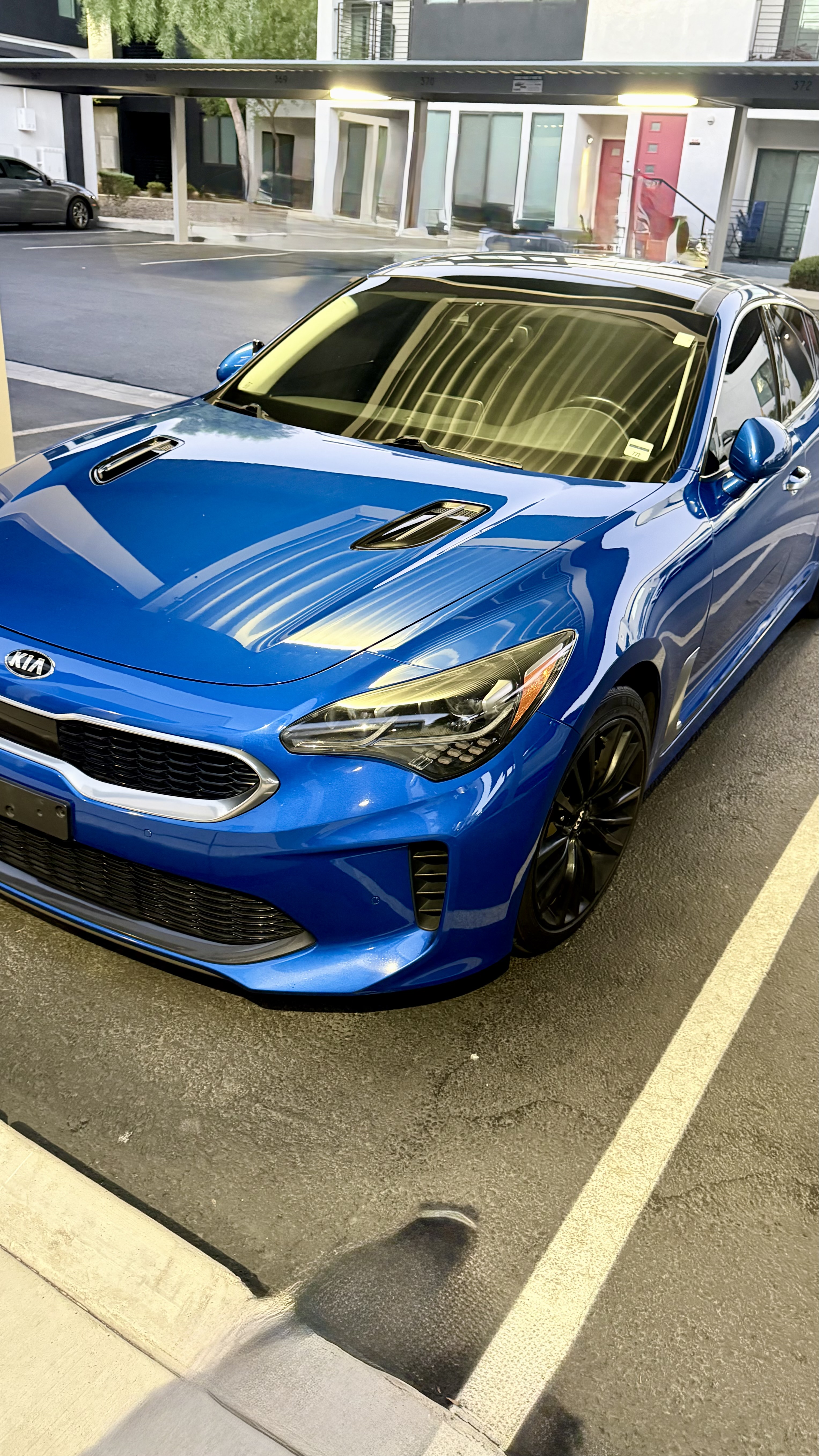 Used 2018 Kia Stinger Premium RWD image 11