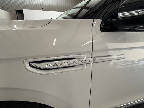 Used 2020 Lincoln Navigator Reserve w/ Equipment Group 208A Reserve AWD/4WD image 5