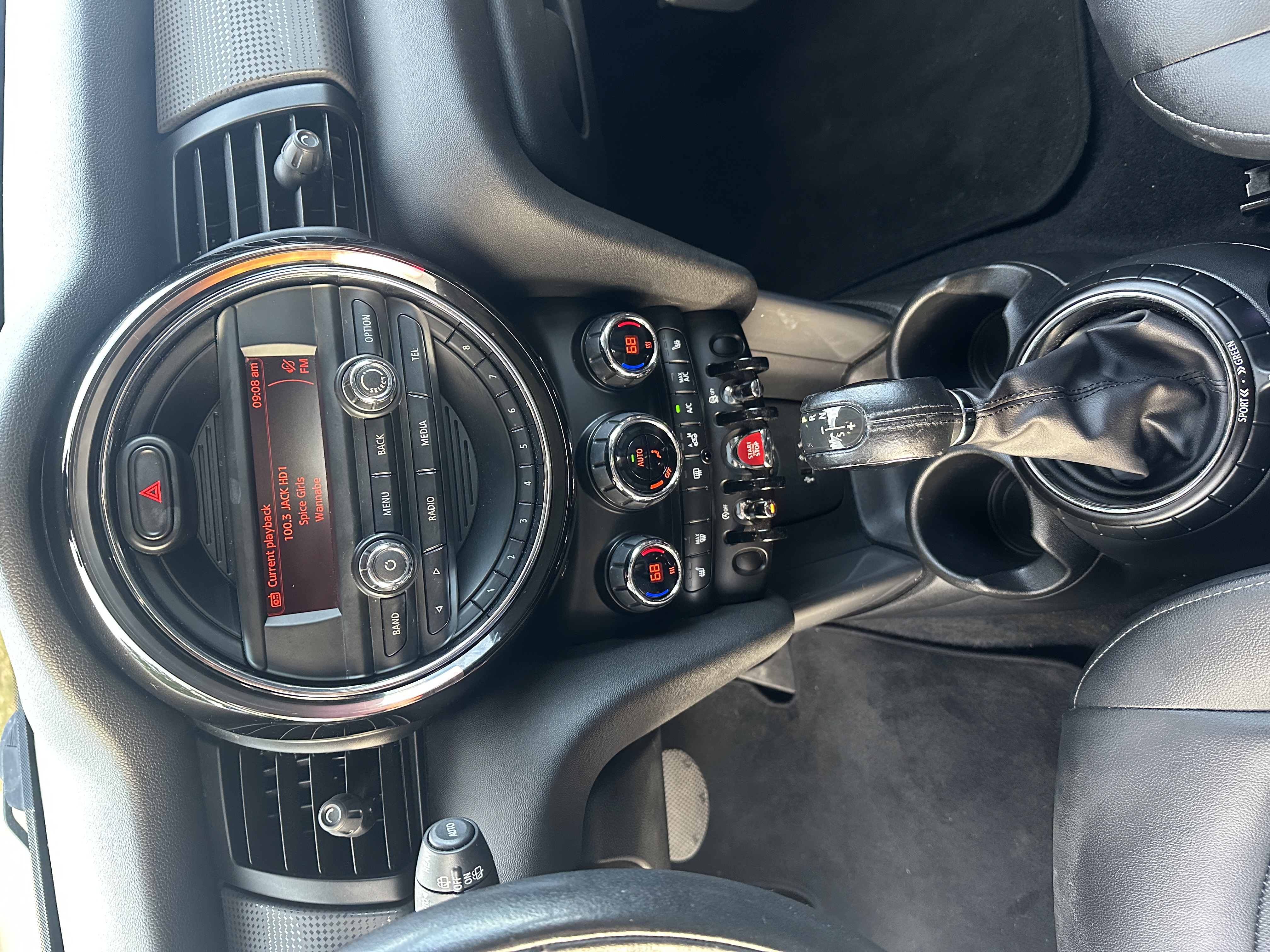 Used 2015 MINI Cooper 4-Door Hardtop FWD image 10