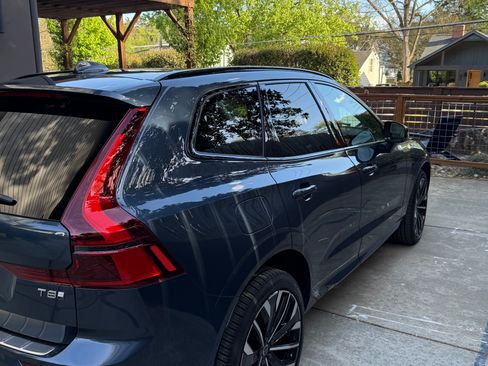 Used 2026 Volvo XC60 T8 Ultra w/ Protection Package Premier image 4