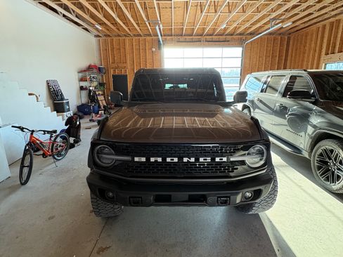 Used 2023 Ford Bronco Wildtrak image 1