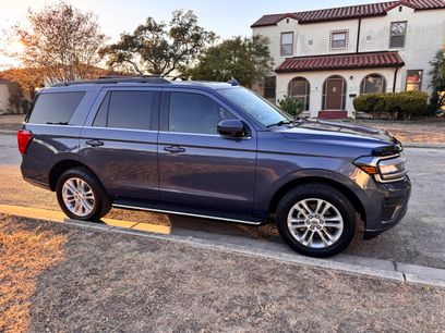 Used 2022 Ford Expedition XLT