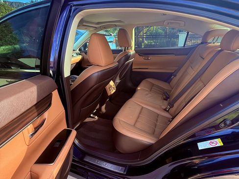 Used 2018 Lexus ES 350 image 5