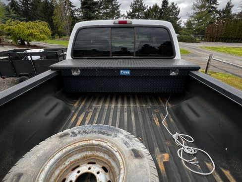 Used 2004 Ford F250 XL AWD/4WD image 12