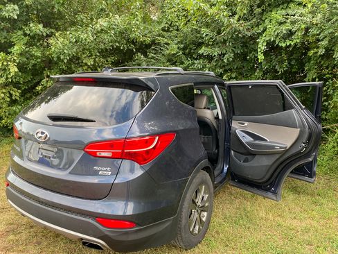 Used 2015 Hyundai Santa Fe Sport w/ Option Group 03 AWD/4WD image 12