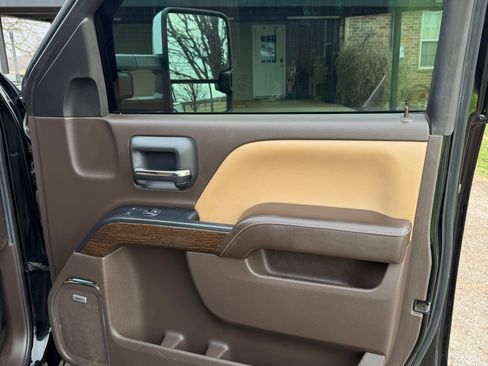 Used 2018 GMC Sierra 3500 Denali w/ Duramax Plus Package image 13