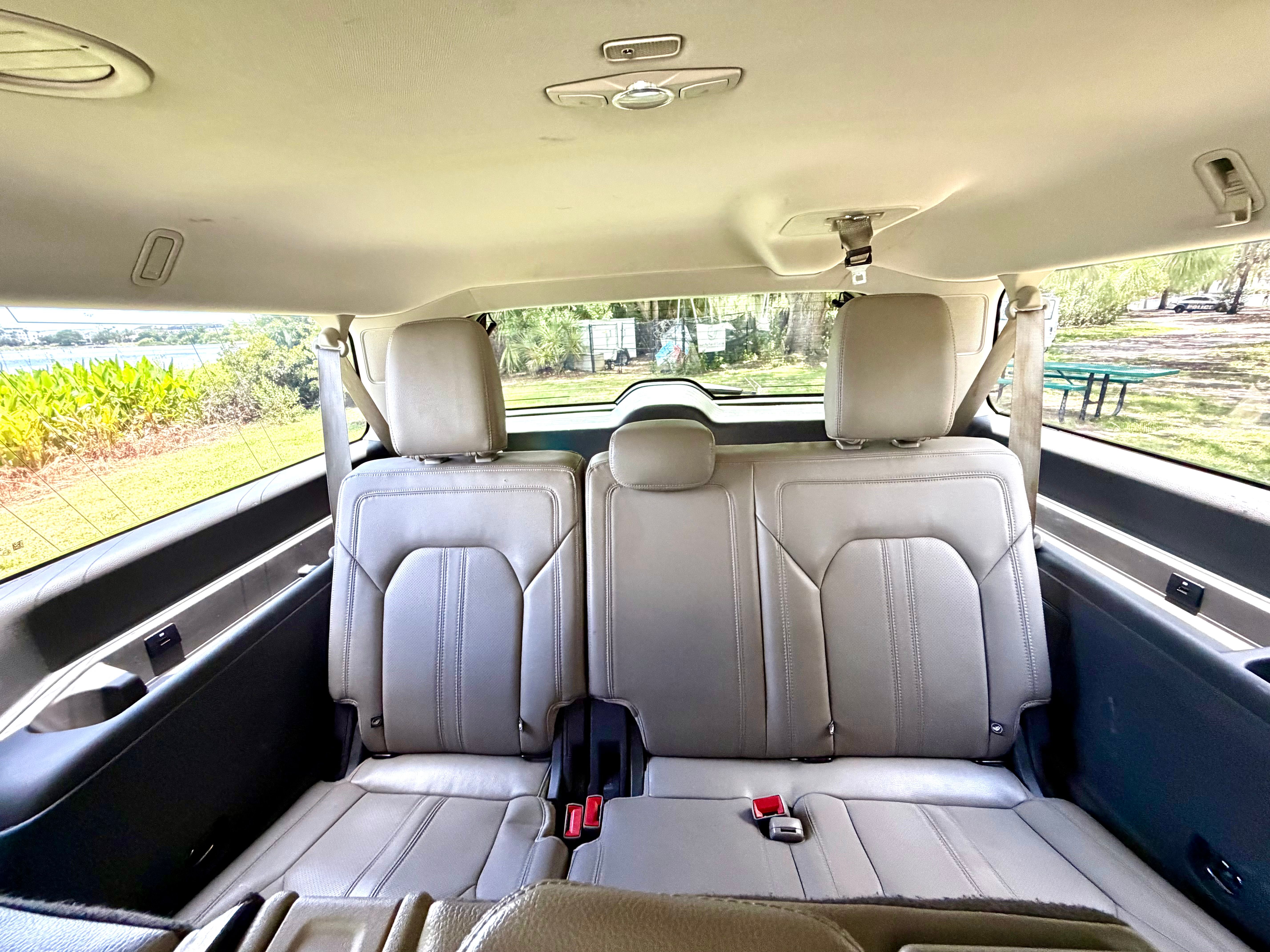 Used 2018 Ford Expedition Max Limited RWD image 18