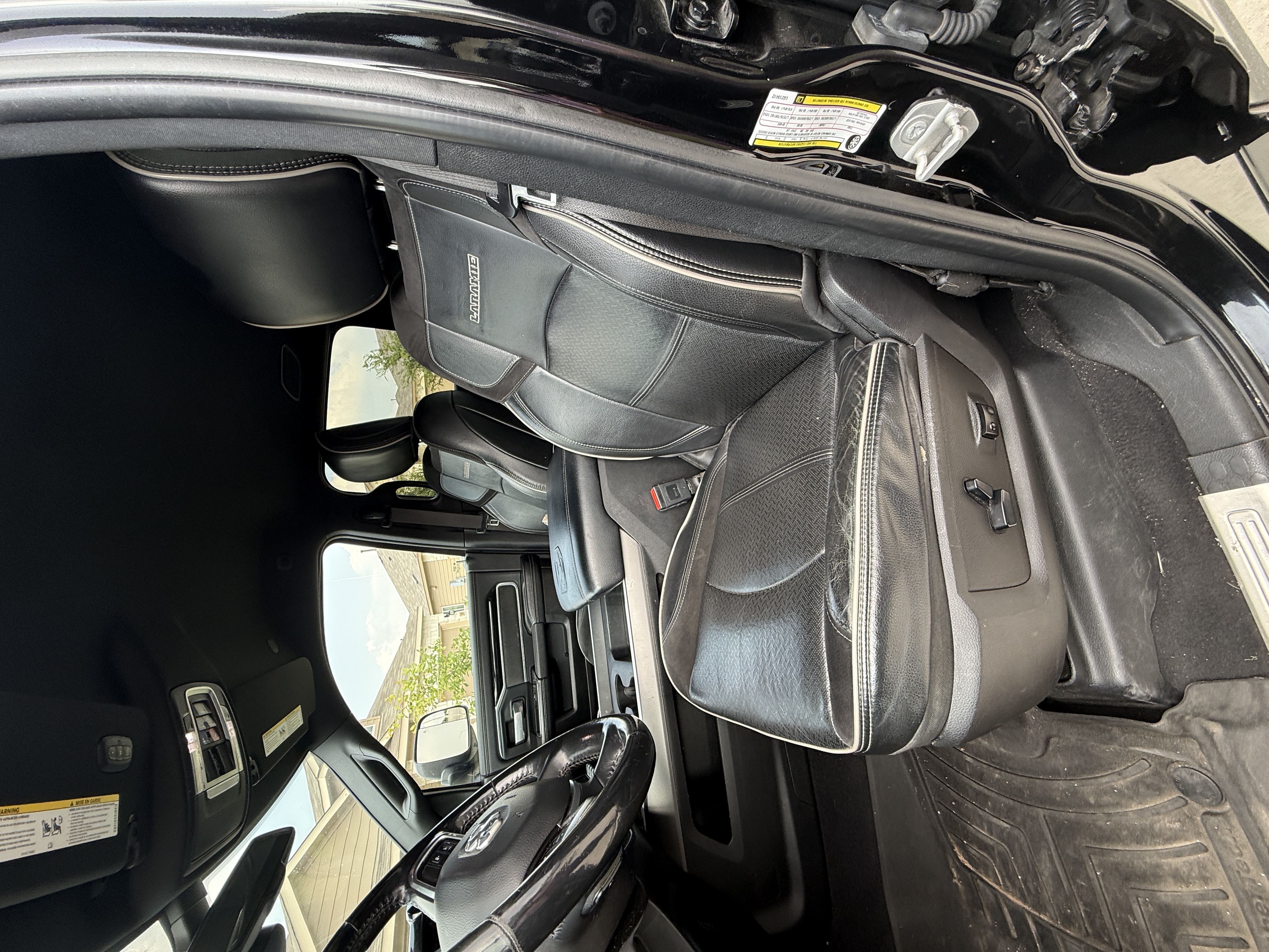 Used 2020 RAM 2500 Laramie w/ Night Edition AWD/4WD image 8