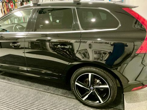 Used 2016 Volvo XC60 T6 R-Design Platinum w/ Climate Package image 27