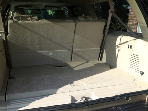 Used 2014 Ford Expedition EL XLT w/ Equipment Group 202A image 11