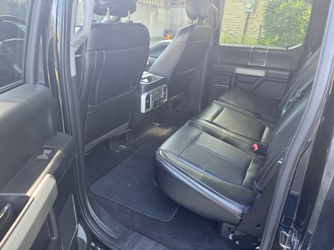 Used 2018 Ford F150 Lariat AWD/4WD image 10