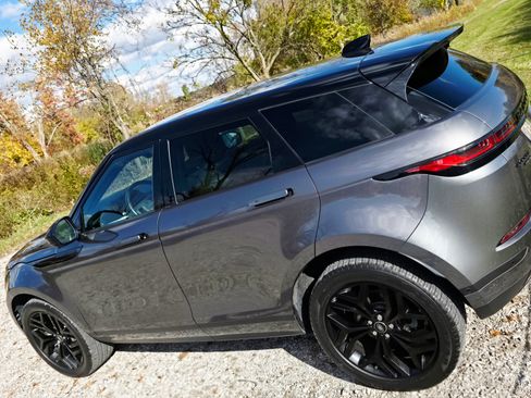 Used 2020 Land Rover Range Rover Evoque SE image 12