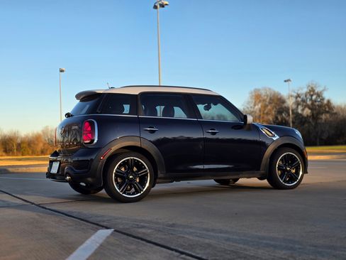 Used 2014 MINI Cooper Countryman S image 1