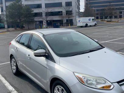 Used 2012 Ford Focus SE w/ SE Winter Pkg