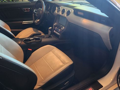 Used 2015 Ford Mustang GT Premium image 13