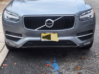 Used 2018 Volvo XC90 T6 Momentum w/ Convenience Package
