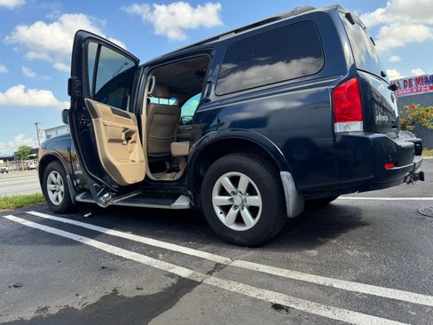 Used 2008 Nissan Armada SE w/ Premium Pkg RWD image 6