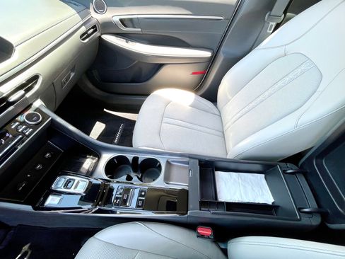 Used 2020 Hyundai Sonata Limited w/ Cargo Package FWD image 15