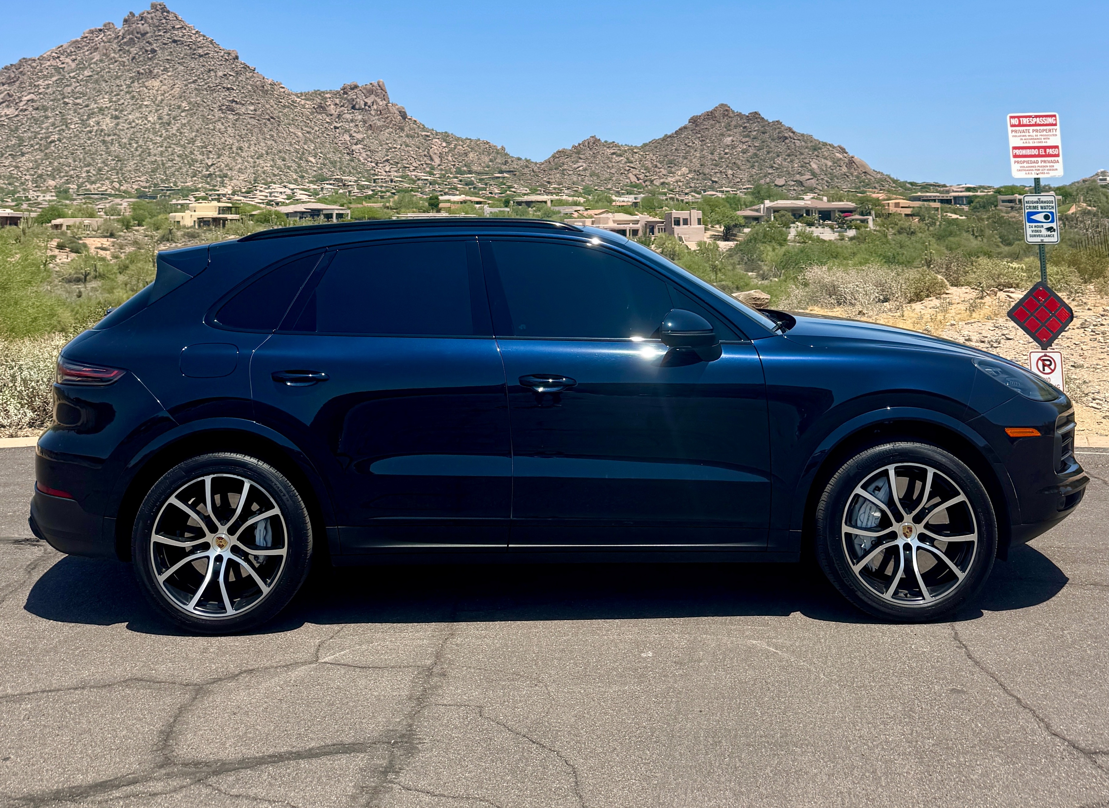 Used 2019 Porsche Cayenne AWD/4WD image 11