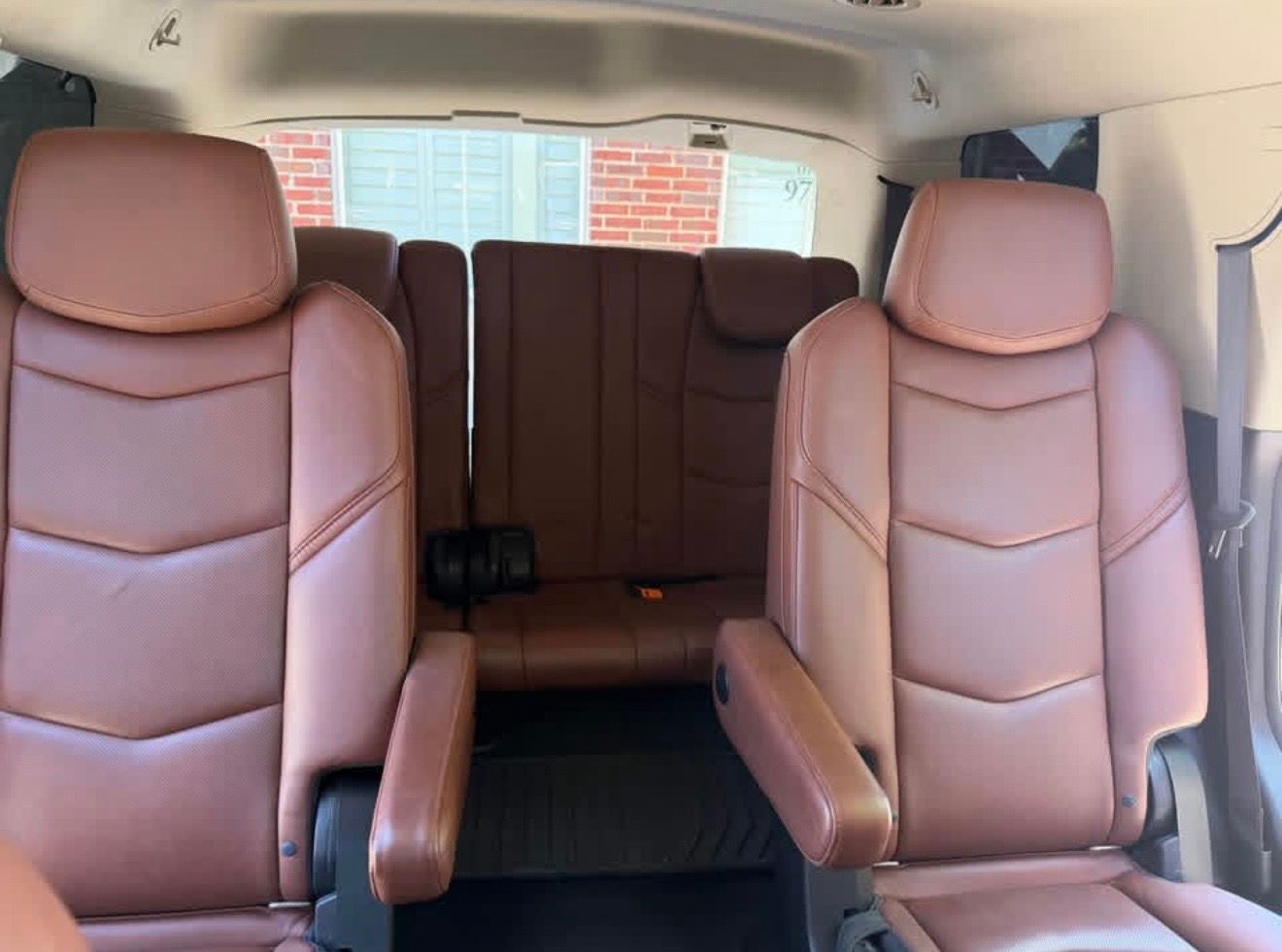 Used 2016 Cadillac Escalade Luxury RWD image 13