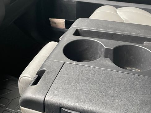 Used 2016 Toyota Tundra SR RWD image 13