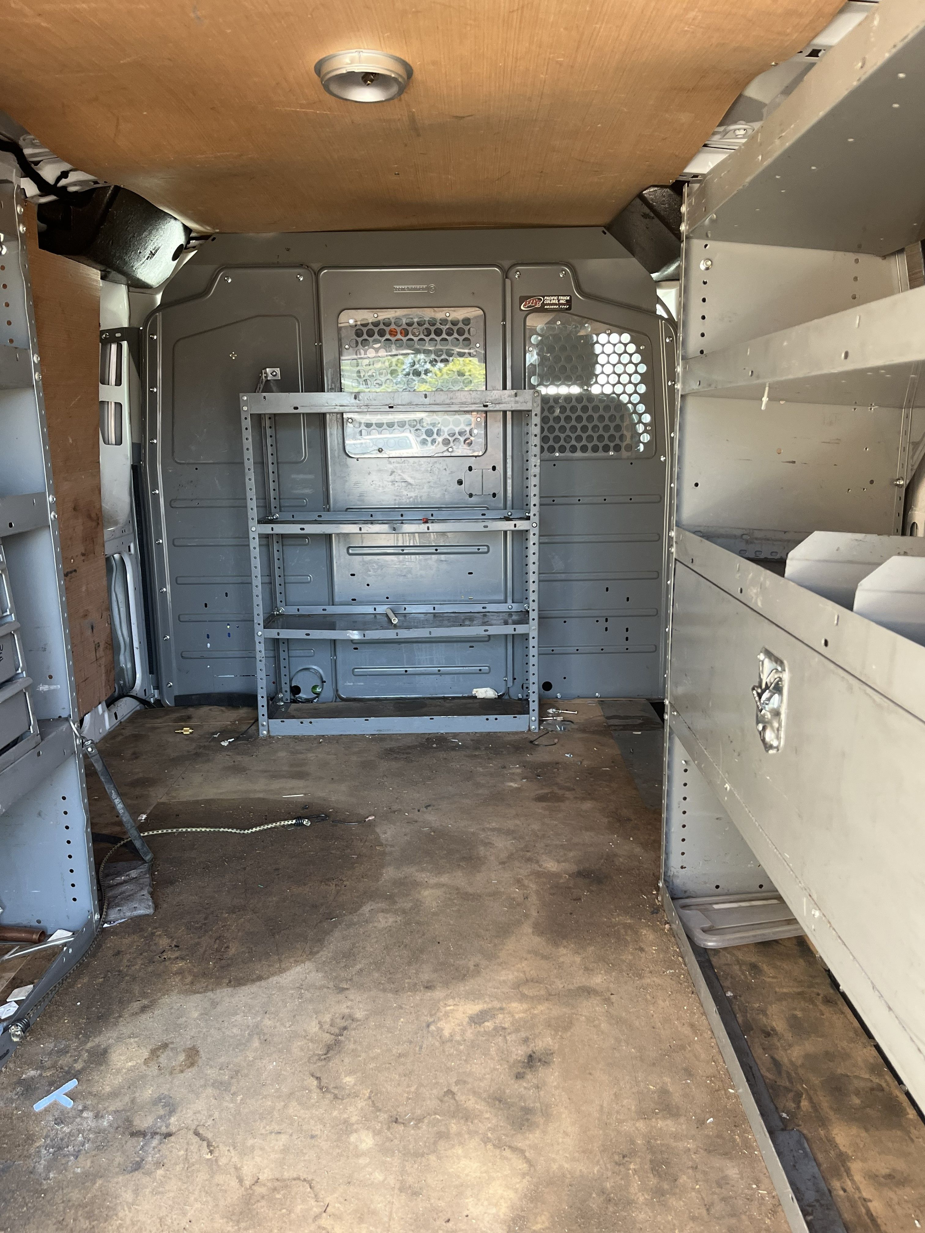 Used 2015 Ford Transit 250 130 Low Roof RWD image 11