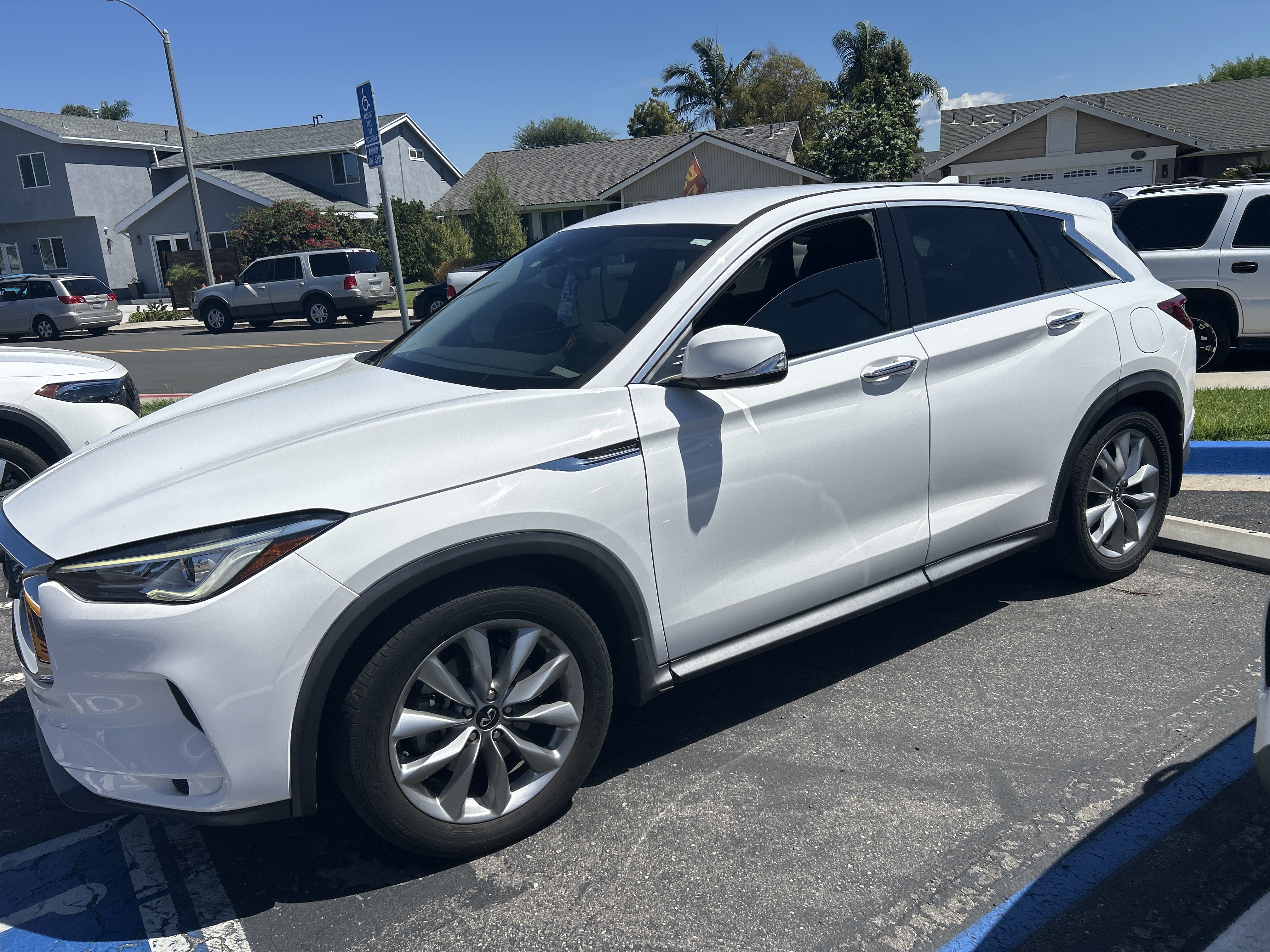 Used 2021 INFINITI QX50 Pure FWD image 1