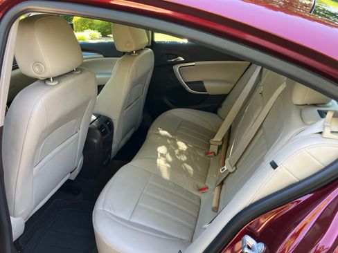 Used 2017 Buick Regal Premium w/ Driver Confidence Package #1 FWD image 14