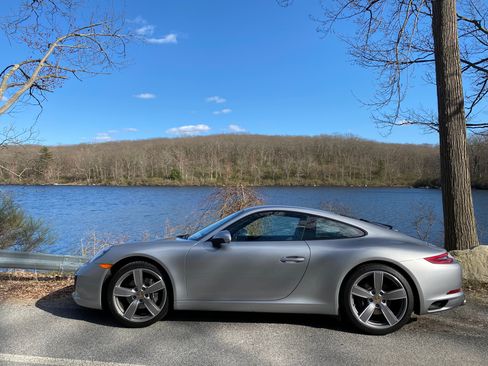 Used 2019 Porsche 911 Carrera image 10