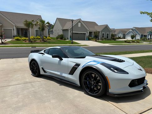 Used 2018 Chevrolet Corvette Z06 w/ Carbon 65 Edition RWD image 17