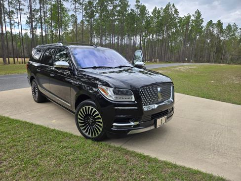 Used 2019 Lincoln Navigator L Black Label w/ Cargo Package image 1