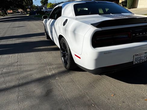 Used 2017 Dodge Challenger R/T Plus image 8
