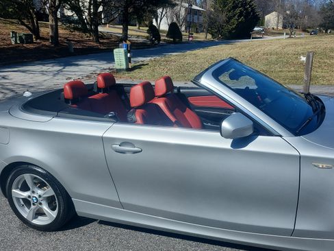 Used 2012 BMW 128i Convertible image 2